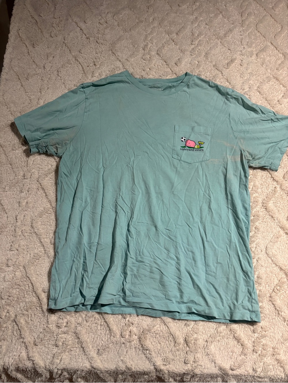 Vineyard vines X-Large tee soccer